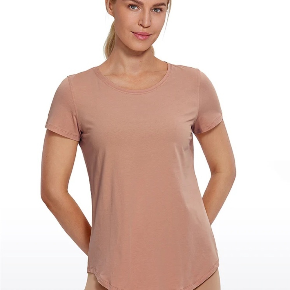 635 - Versona NWOT Brown Scoop Neck Short Sleeve T-Shirt, Size Medium